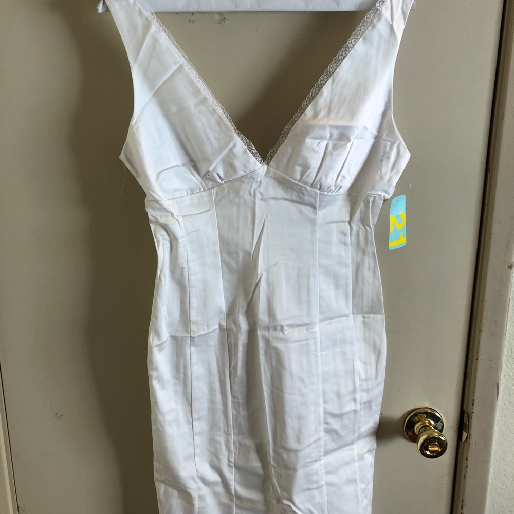 Fitted white dress